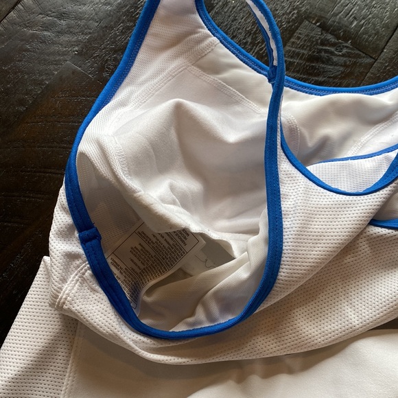 Nike Running Tank - Ladies Medium - Picture 5 of 5